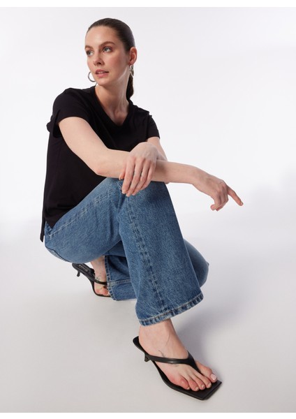 Bisiklet Yaka Siyah Kadın T-Shirt 3I1XL1058 fiyatları