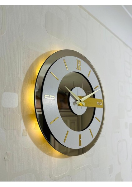 Beyaz bronz cam saat, şık tasarım ve modern stil, 40x40 boyut, metalik renk fiyatları