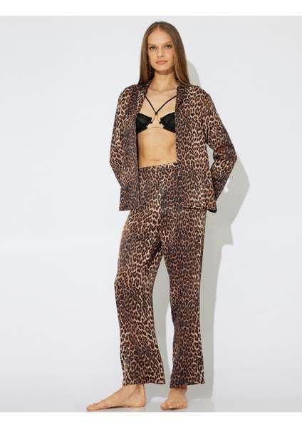 x Zeynep Bastık - Leopar Desenli Pijama Üstü Gömlek Yaka Uzun Kollu Viskon fiyatları