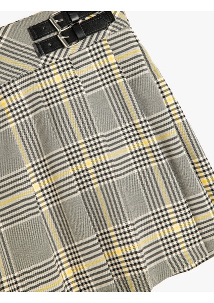 Pileli Etek Kemer Detaylı Viskon Karışımlı modelleri