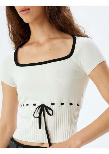 Crop Kazak Kısa Kollu Fiyonk Detaylı Kare Yaka Slim Fit indirimleri