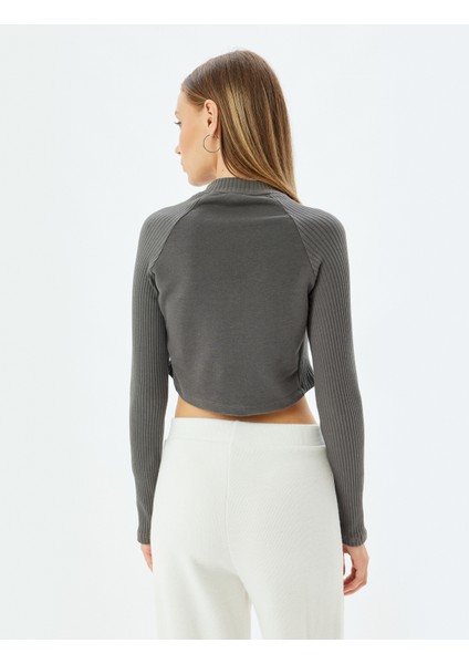 Crop Tişört Uzun Kollu Yarım Fermuarlı Slogan Baskılı Slim Fit fırsatları