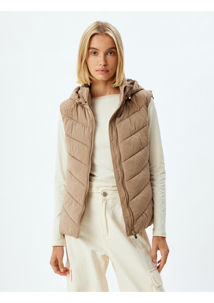 Şişme Yelek Kapüşonlu Kapitone Fermuarlı Cepli Rahat Kalıp modelleri