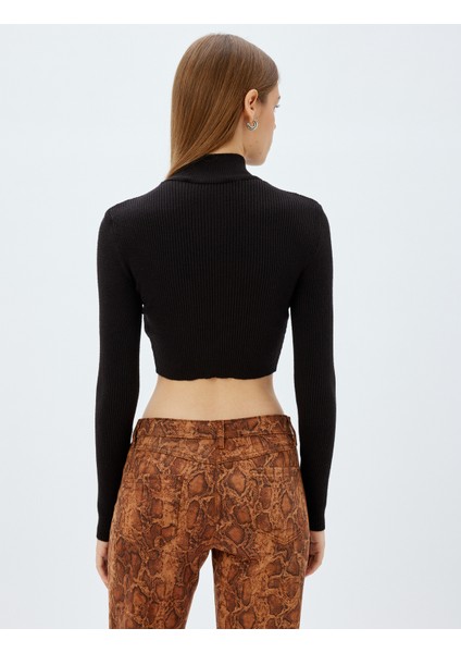 x Zeynep Bastık - Boğazlı Triko Crop Kazak Uzun Kollu Slim Fit fırsatları