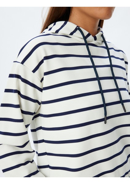 Kapşonlu Sweatshirt Uzun Kollu