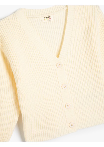 Basic Hırka V Yaka Düğme Detaylı modelleri