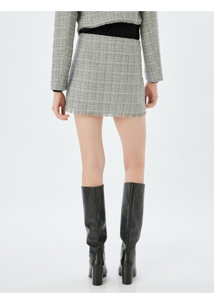 Mini Tüvit Etek Püsküllü Yırtmaç Detaylı A Kesim fırsatları