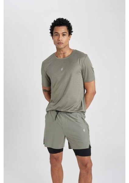 Slim Fit Bisiklet Yaka Baskılı Kısa Kollu Sporcu Tişört Haki fırsatları
