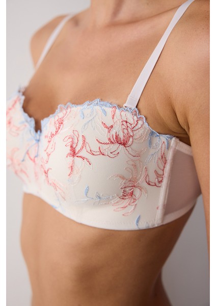Lotus Broderie Açık Bej Sütyen fırsatları