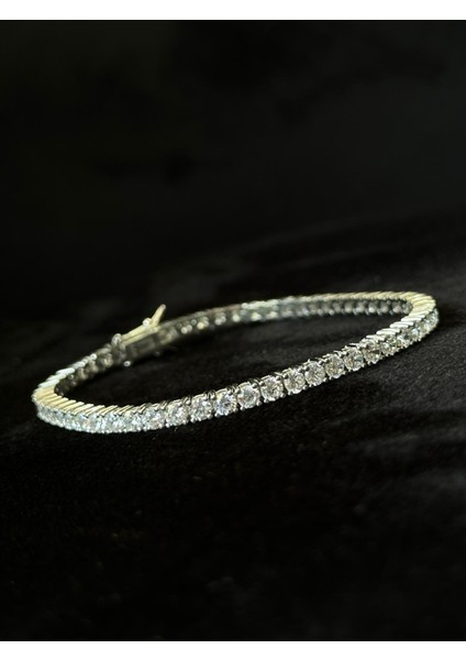 925 Ayar Gümüş Su Yolu 3 mm Zirkon Taşlı Kadın Bileklik (Çantalı Kutu)