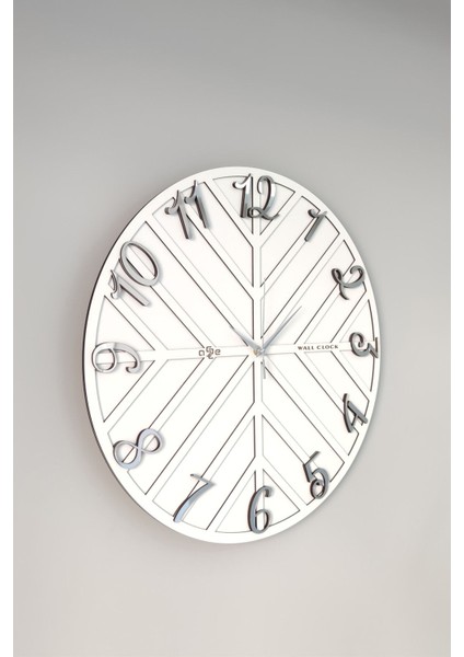 Beyaz ve gümüş renkli 50x50cm modern dekoratif duvar saati