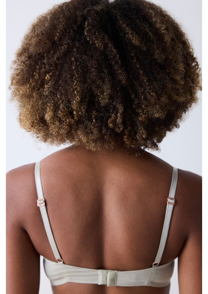 Intense Extra Push Up Essentials Yeşil Sütyen fırsatları