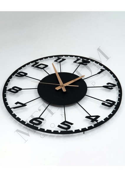 Modern siyah metal duvar saati, 45x45cm, şık ve fonksiyonel dekorasyon ürünü