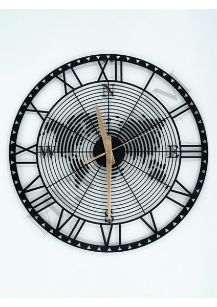 Modern Roma Rakamlı Siyah Metal Duvar Saati 60x60cm, Pusula Temalı, Sessiz Tasarım fiyatları
