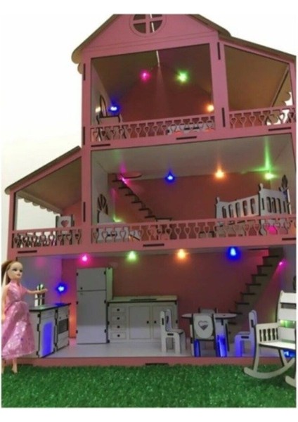 Işık Hediyeli Barbie Ahşap Oyun Evi 001