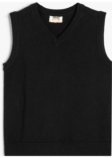 Basic Okul Süveteri V Yaka Kolsuz Pamuklu