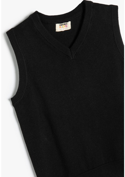 Basic Okul Süveteri V Yaka Kolsuz Pamuklu modelleri