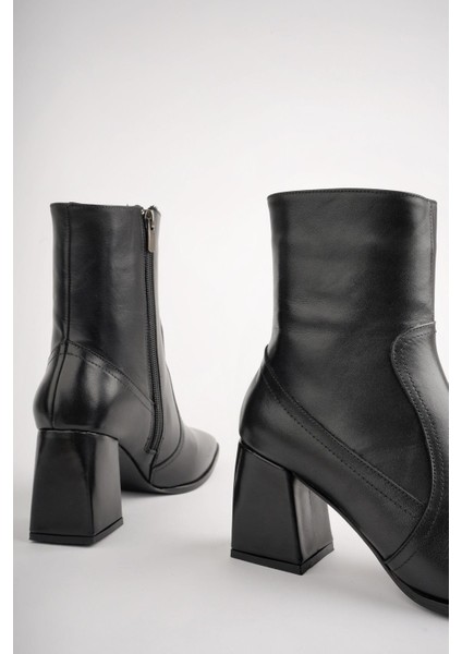 Adela Deri Kare Burun Fermuarlı Topuklu Kadın Bot modelleri