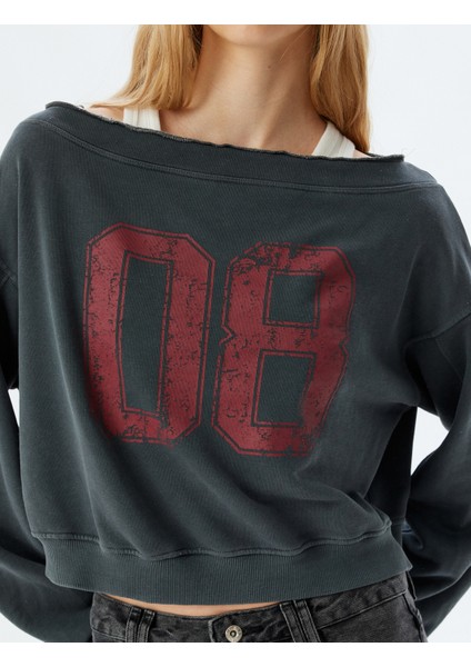 Crop Oversize Sweatshirt Yıkamalı Kolej Baskılı Kayık Yaka Uzun Kollu indirimleri