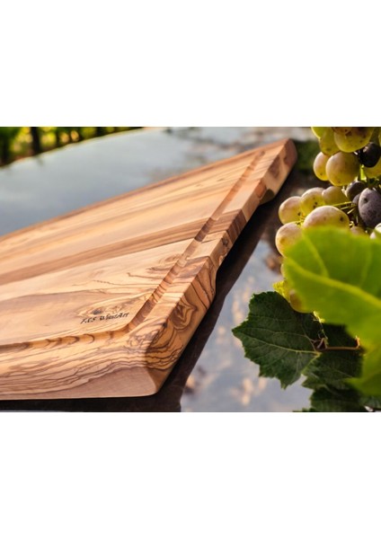 Zeytin Ağacı 40 x 27,5 cm Oluklu Özel Kenar, Şef Tahtası - Kesme Tahtası - Sunumluk