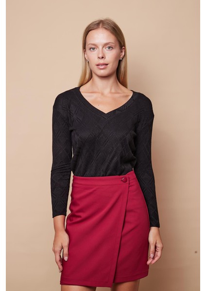 Kadın Desenli Triko V Yaka Yanları Yırtmaçlı Düşük Omuzlu Uzun Kol Bluz-Siyah fiyatları