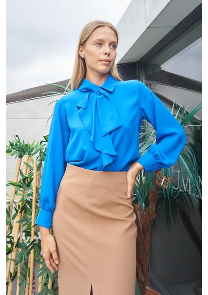 Kadın Likrasız Şık Kumaş Yakalı Önü Volanlı Uzun Kol Gömlek Bluz-Saks fiyatları