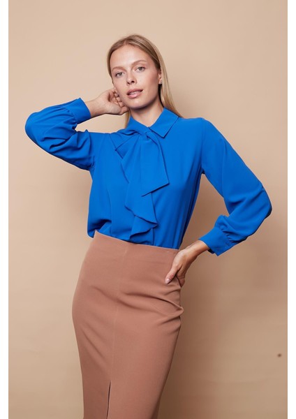 Kadın Likrasız Şık Kumaş Yakalı Önü Volanlı Uzun Kol Gömlek Bluz-Saks fırsatları