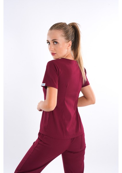 Bordo Renk Lily Model Fermuarlı Soft Likra Doktor, Hemşire Cerrahi Üniforma Takım modelleri