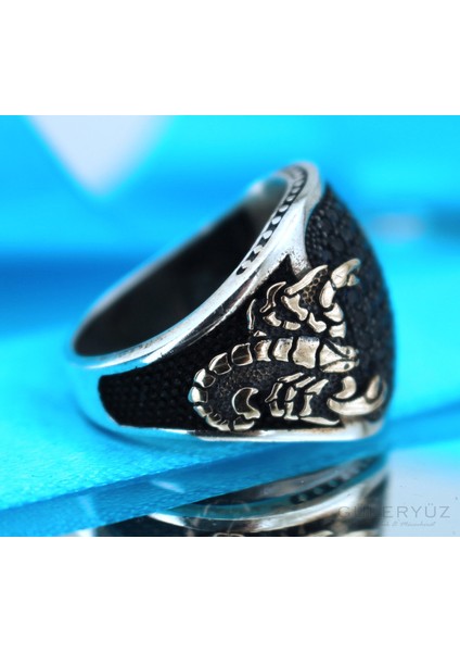 Yengeç Motifli Lacivert Zirkon Taşlı Gümüş Yüzük fiyatları