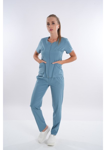 Cool Petrol Mavi Renk Lily Model Fermuarlı Soft Likra Doktor, Hemşire Cerrahi Üniforma Takım