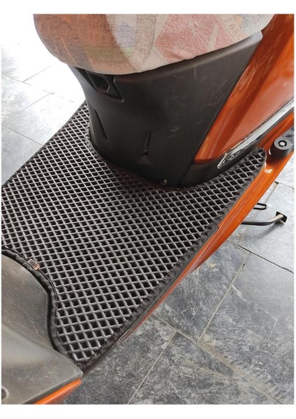 Scooter Tvs Jüpiter Motor 125CC 3D Havuzlu Paspas Siyah modelleri