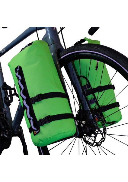 - Bikepacking Tüp Çanta 9L