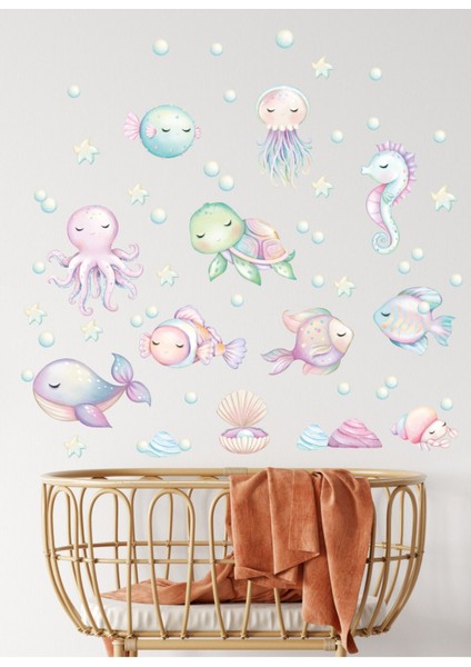 Pastel Renkli Okyanus Temalı Sevimli Balıklar Bebek ve Çocuk Odası Duvar Sticker Seti