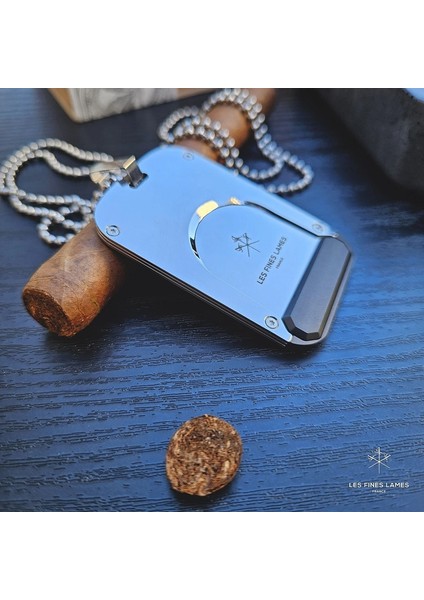 Le Petit Tag Cutter Black fırsatları