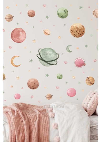 Çocuk odası renkli uzay temalı duvar stickerleri, eğlenceli ve dekoratif set 5+ parça