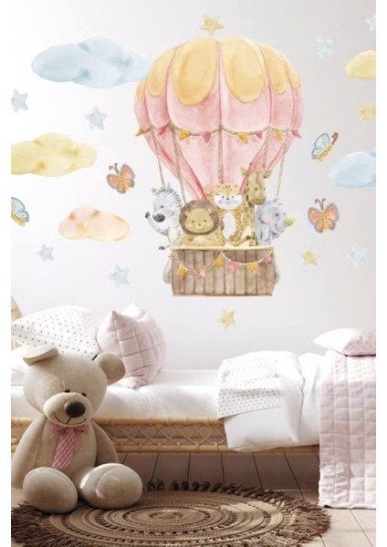 Sevimli ve renkli çocuk odası dekorasyonu, balon temalı duvar stickerı