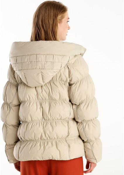 Şerit Detaylı Mont indirimleri