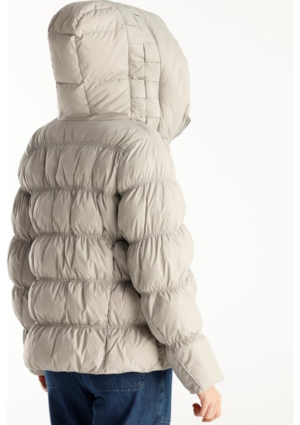 Şerit Detaylı Mont fırsatları