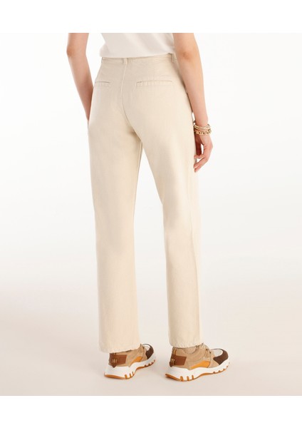 Rahat Kalıp Kemer Detaylı Denim Pantolon modelleri