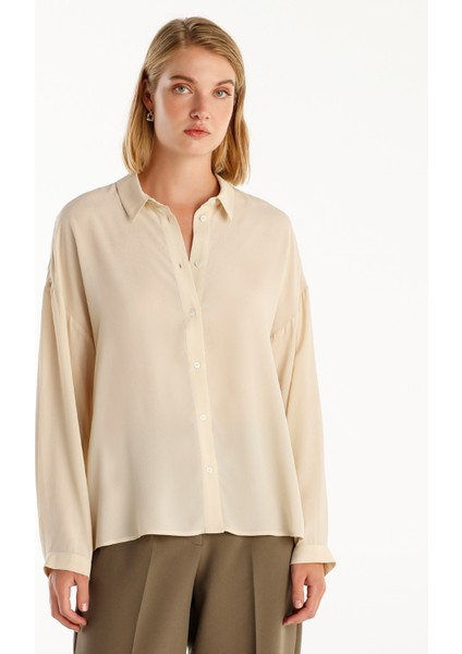 Geniş Manşetli Gömlek