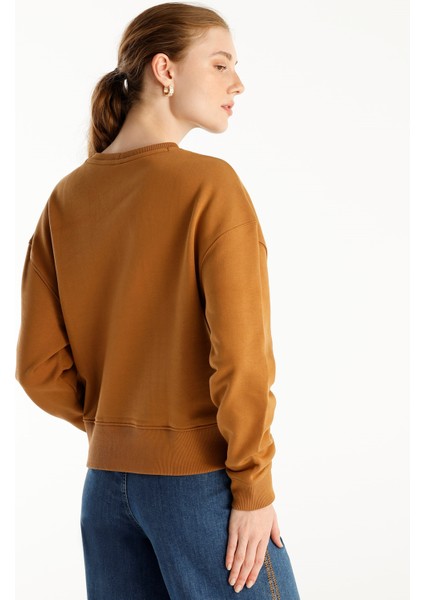 Pens Detaylı Uzun Kollu Bisiklet Yaka Sweatshirt modelleri