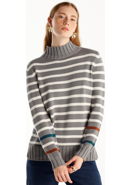 Çizgi Detaylı Triko