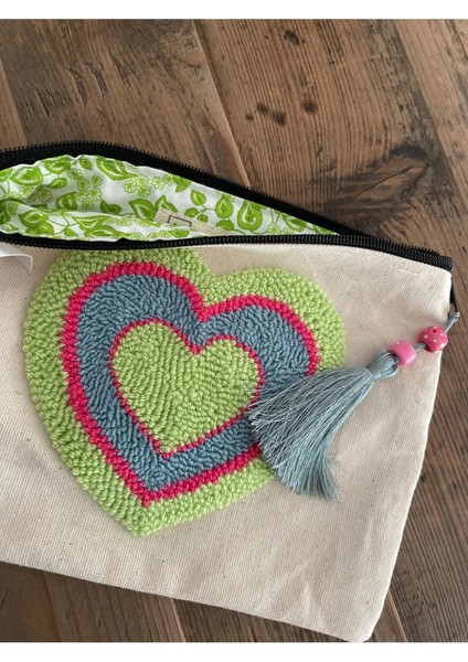 Punch Işlemeli Clutch - Makyaj Çantası, Iç Içe Kalp Desenli, Açık Yeşil-Pembe
