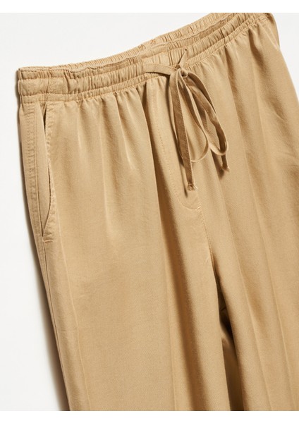 71536 Belden Bağlamalı Dökümlü Pantolon-Açık Camel