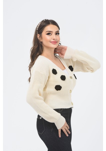 Çiçek Desenli V Yaka Crop Hırka