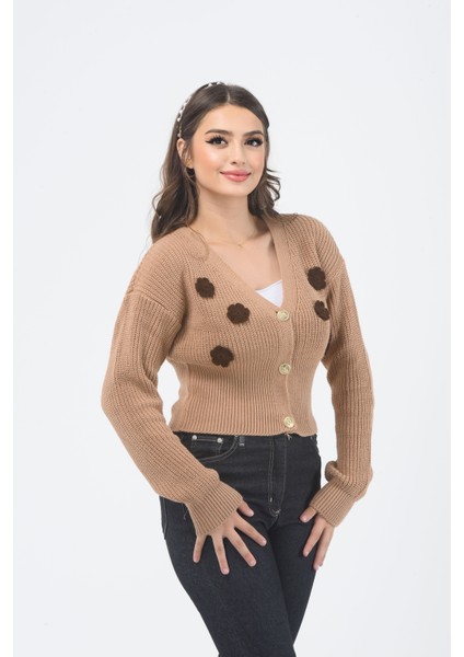 Çiçek Desenli V Yaka Crop Hırka