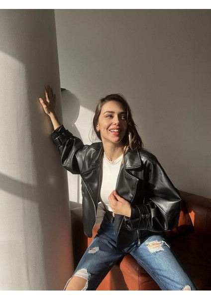 Kadın Siyah Oversize Balon Kol Detaylı Deri Ceket Mont modelleri