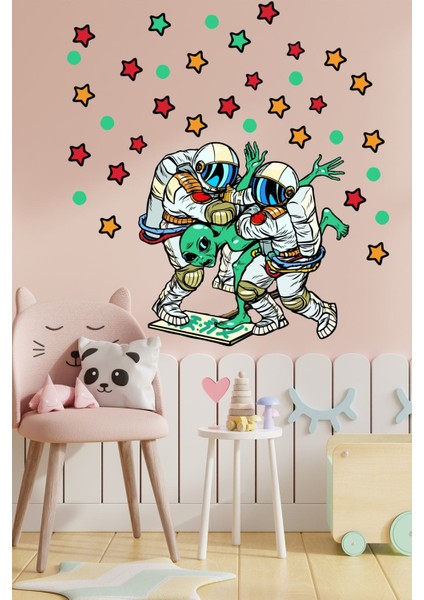 Uzaylı Yakalayan Astronotlar Yıldızlar Duvar Sticker