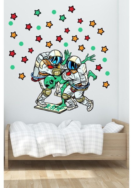 Uzaylı Yakalayan Astronotlar Yıldızlar Duvar Sticker modelleri