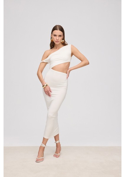 Cut-out detaylı midi ekru elbise modelleri